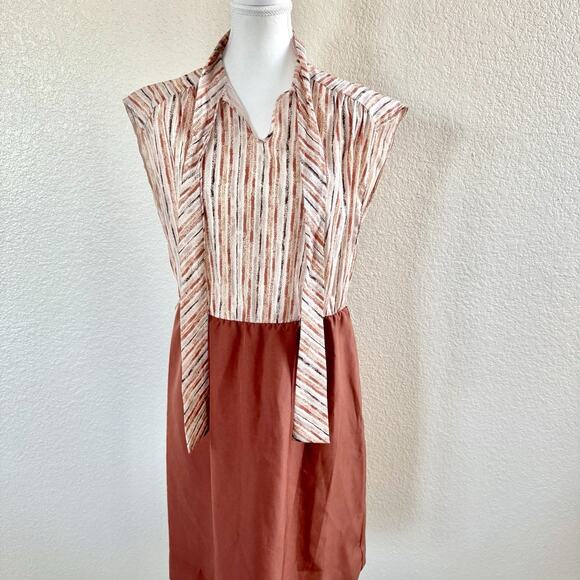 70s Lynn Davis Sz 14 Rust Red Midi Dress Tie Neck Striped Secretary Boho Retro - Picture 5 of 16